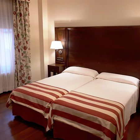Hotel Urogallo Vielha Zewnętrze zdjęcie
