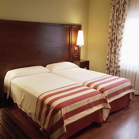 Hotel Urogallo Vielha Zewnętrze zdjęcie