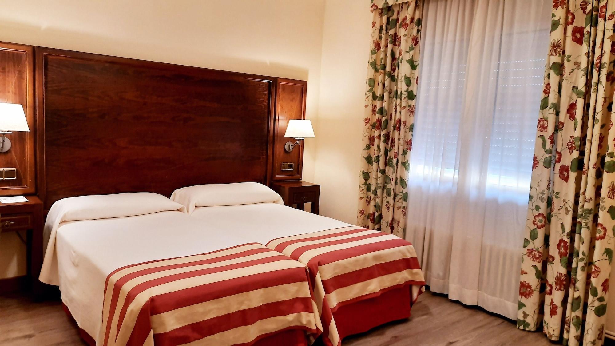 Hotel Urogallo Vielha Zewnętrze zdjęcie