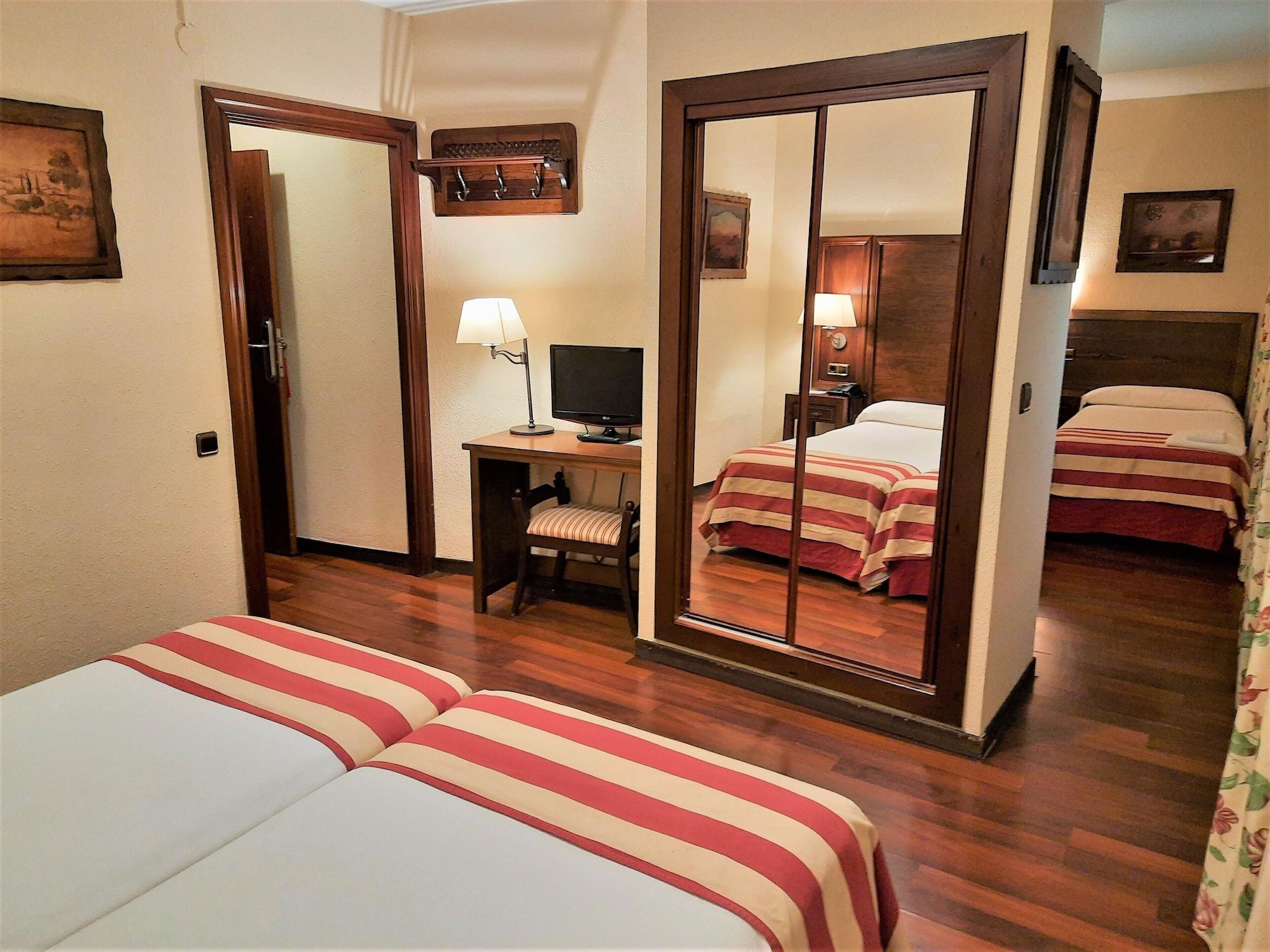 Hotel Urogallo Vielha Zewnętrze zdjęcie