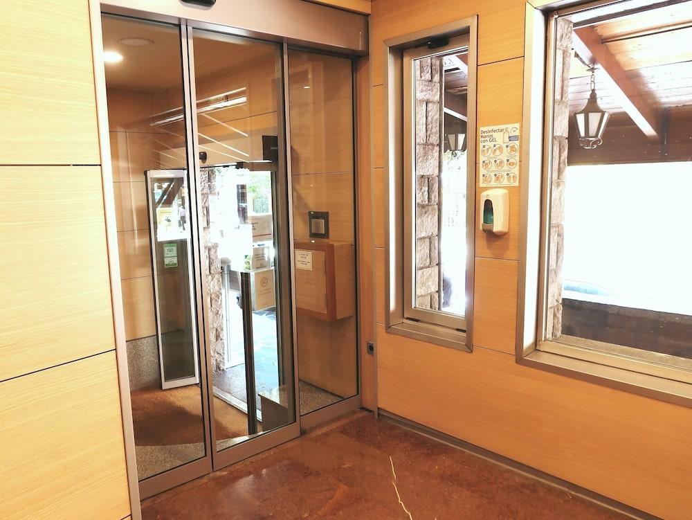 Hotel Urogallo Vielha Zewnętrze zdjęcie