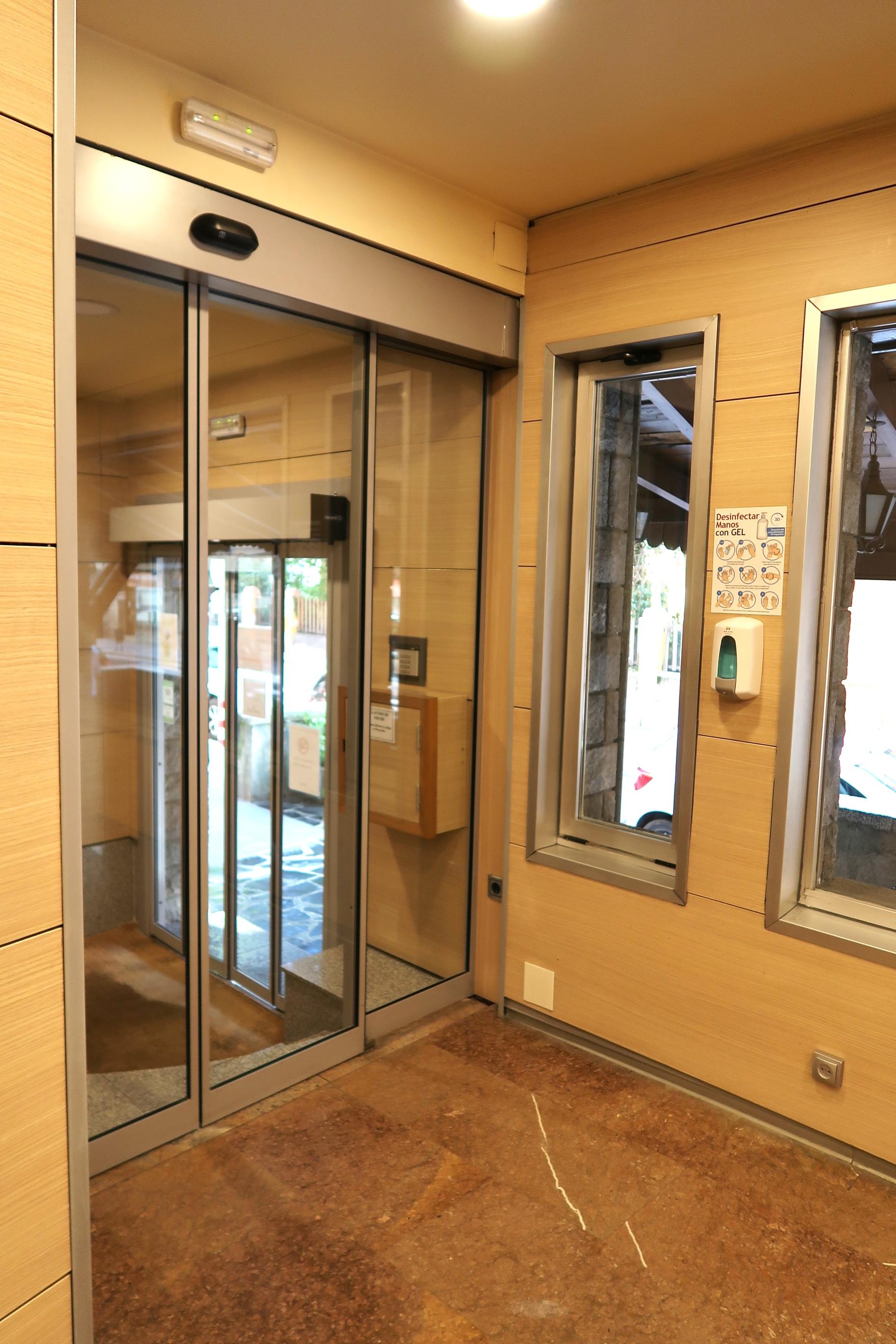 Hotel Urogallo Vielha Zewnętrze zdjęcie