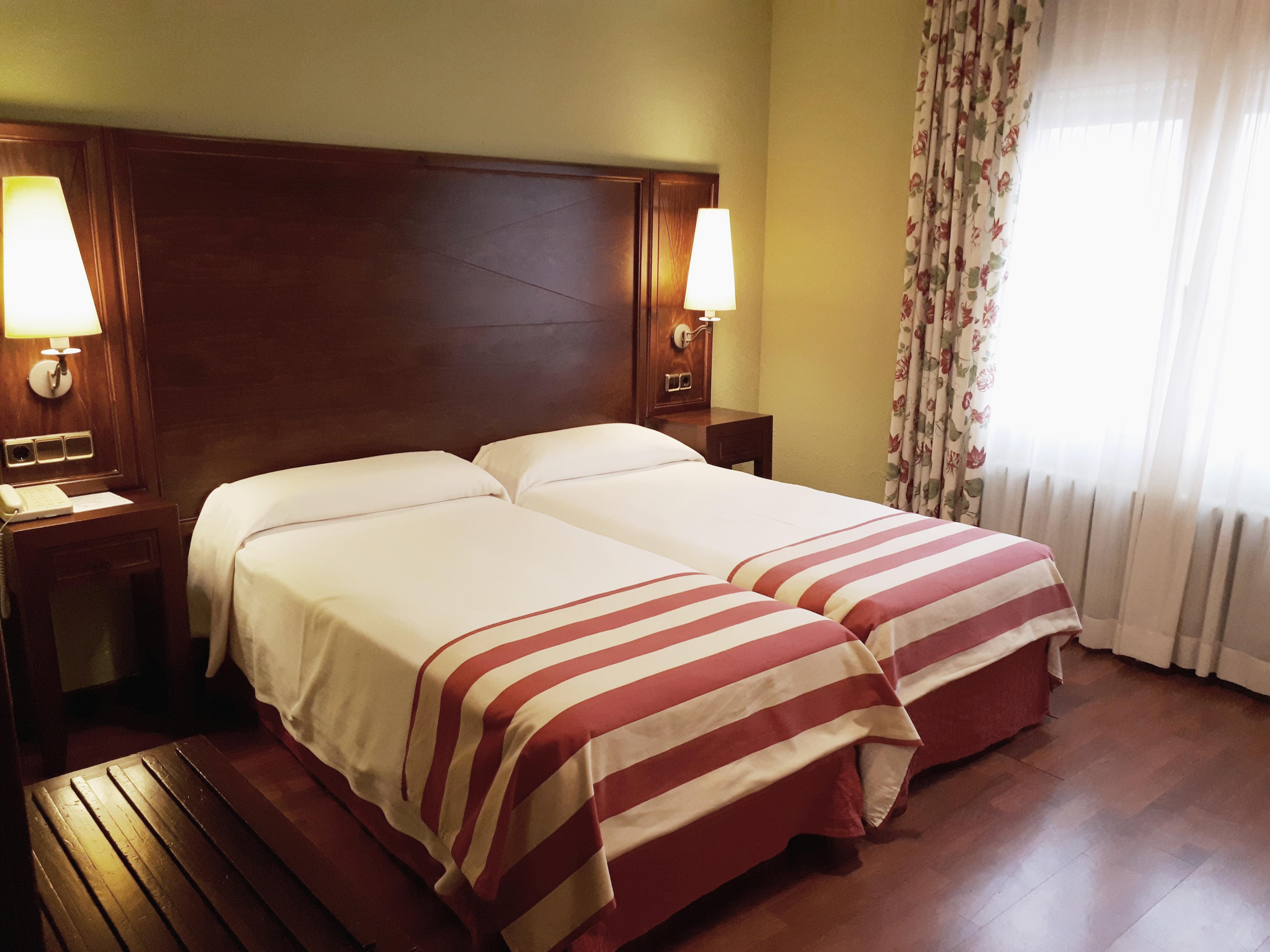 Hotel Urogallo Vielha Zewnętrze zdjęcie