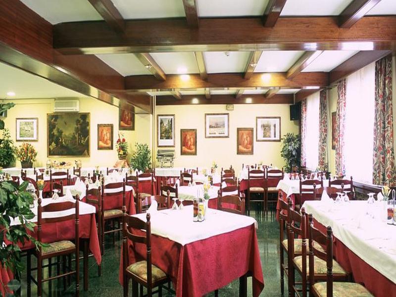 Hotel Urogallo Vielha Zewnętrze zdjęcie