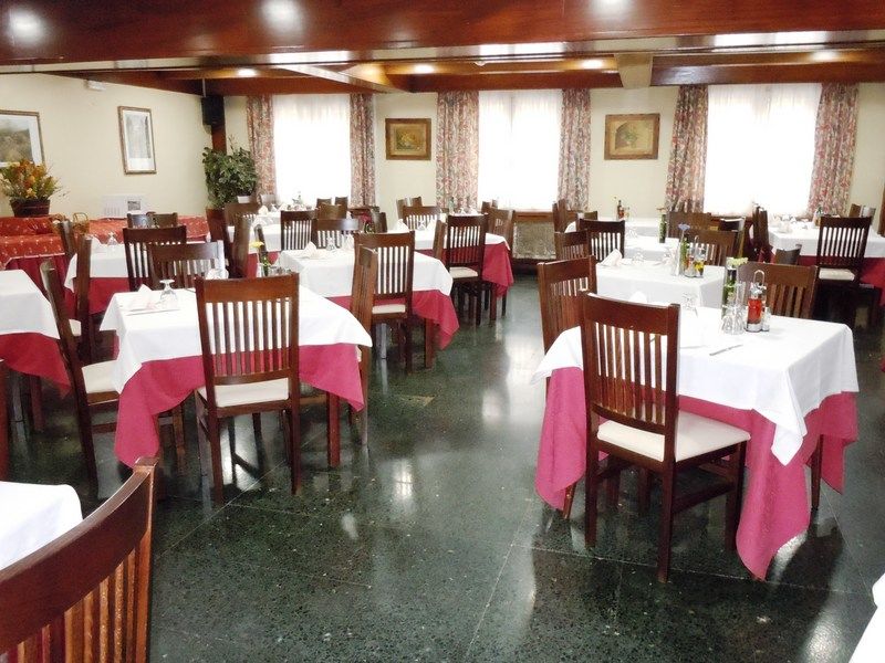 Hotel Urogallo Vielha Zewnętrze zdjęcie